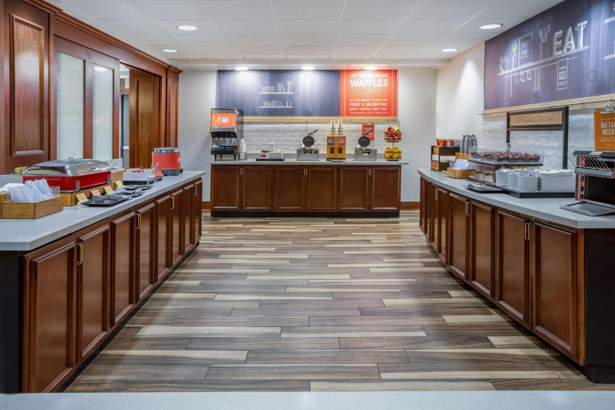Hampton Inn Harriman Woodbury Central Valley Exterior photo