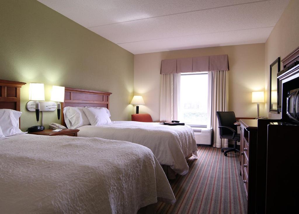 Hampton Inn Harriman Woodbury Central Valley Exterior photo